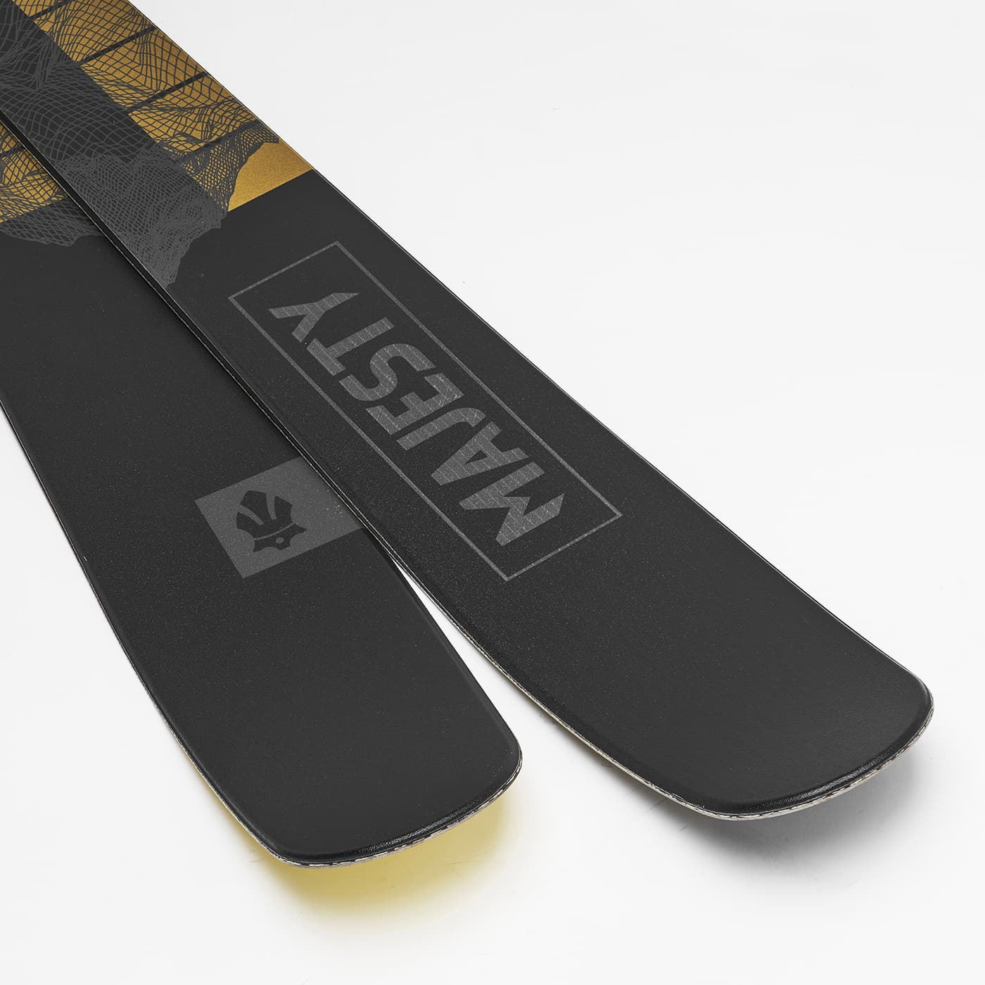 Majesty Supernova Carbon bilde 2